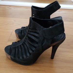 Vince camuto Poseidon heels